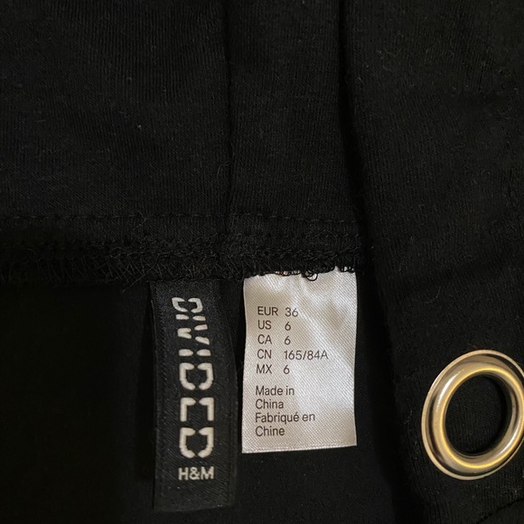 Black hoodie - Picture 2 of 2